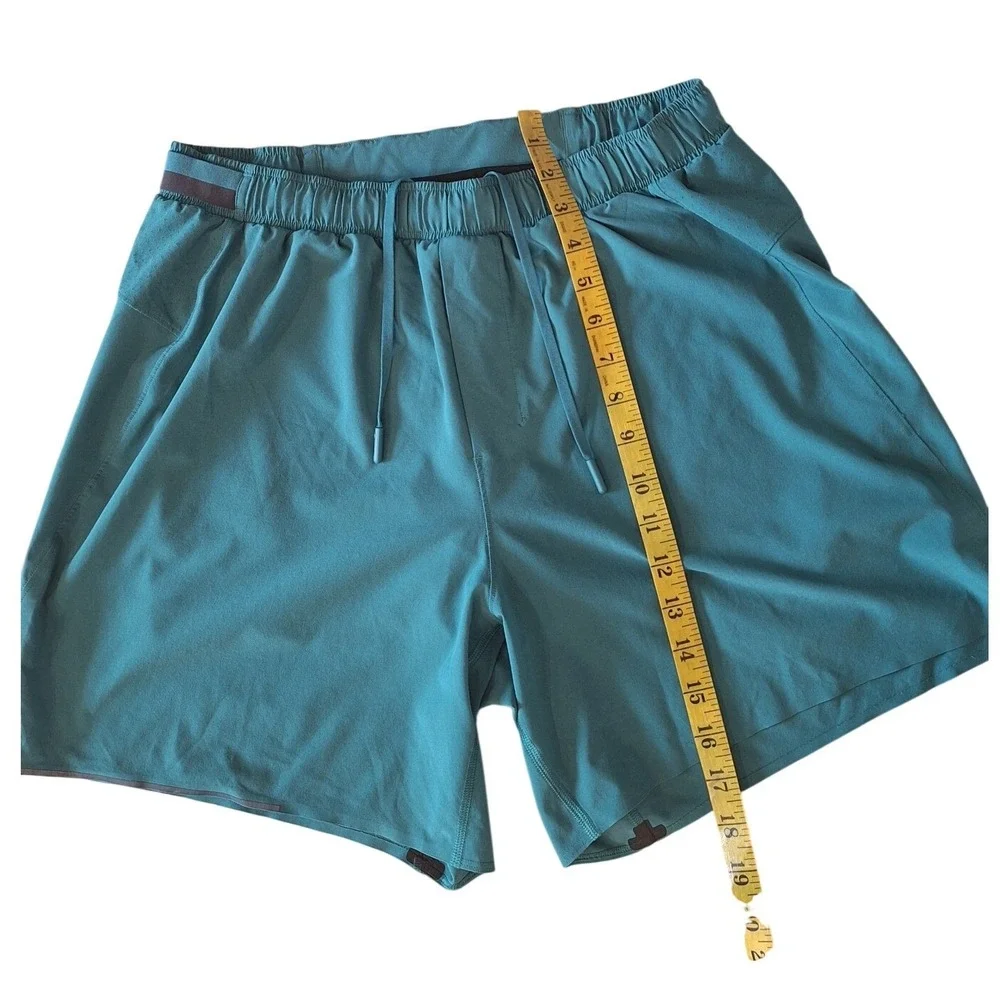 Lululemon Green Running & Training Shorts Men's size‎ M
